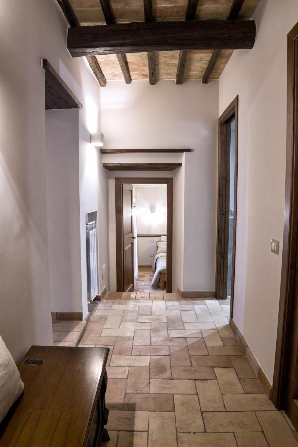La Finestra Su Civita Lubriano Luaran gambar